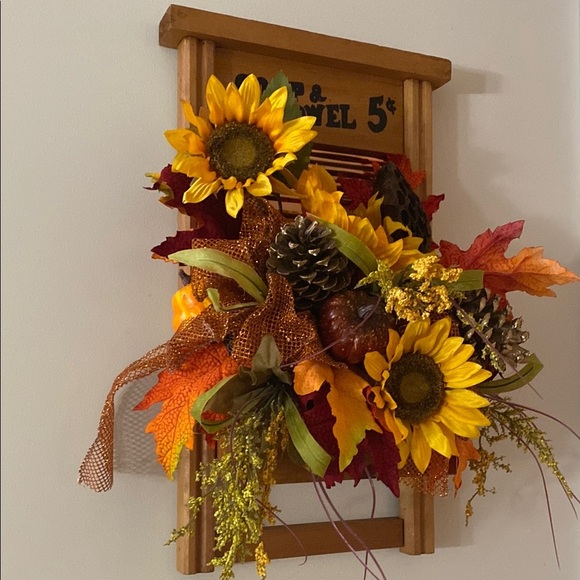 Rustic fall Sunflower Wall Decor - Picture 2 of 6